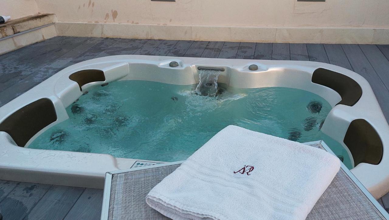 Palazzo Megha Suite & Breakfast Palmariggi エクステリア 写真